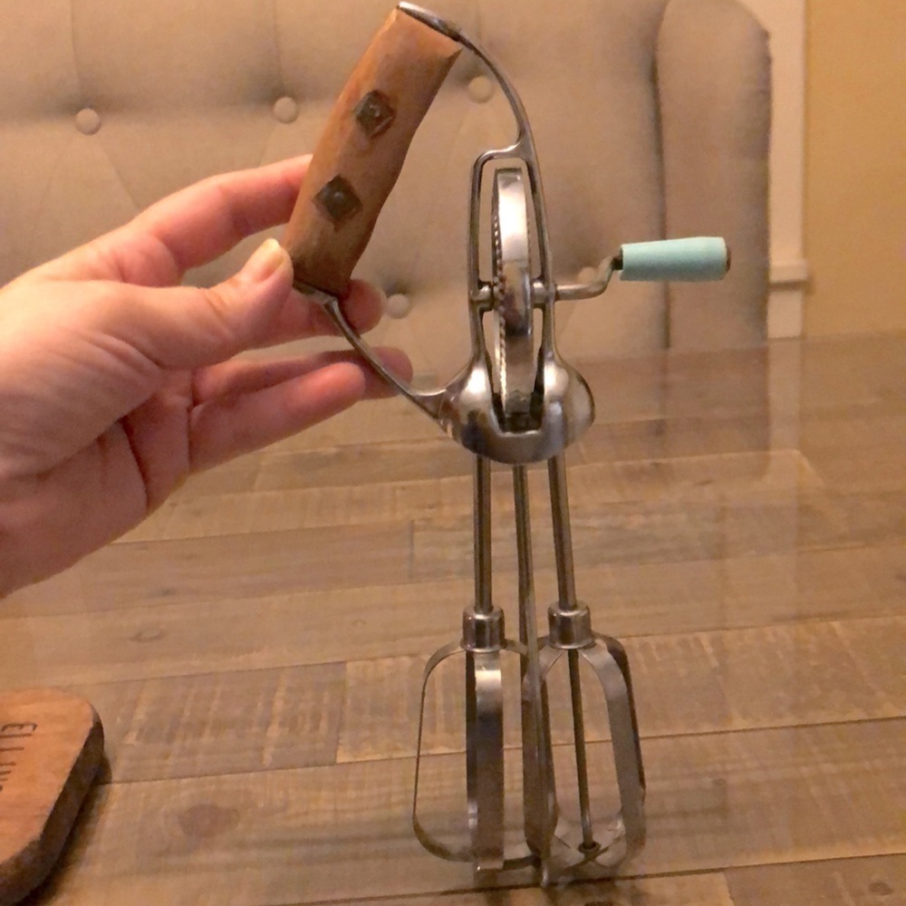 Vintage Turner & Seymour hand beater​​​​​​​​​​​​​​